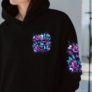 WARNING THIS TATTOOED GIRL ALL OVER 3 3