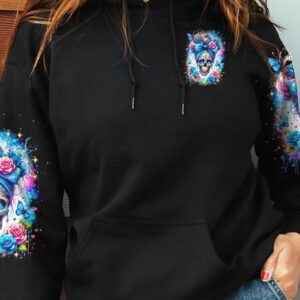 GLITTER IN VEINS ALL OVER