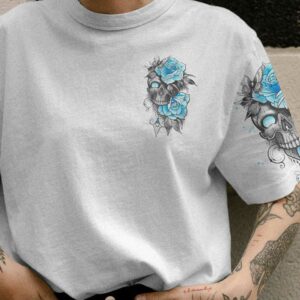 JUST A WOMAN WHO LOVES SKULLS AND HAS TATTOOS ALL OVER 1