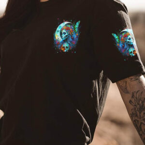 JUST A WOMAN WHO LOVES SKULL AND HAS TATTOOS ALL OVER