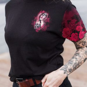 JUST A WOMAN WHO LOVES SKULLS AND HAS TATTOOS ALL OVER PRINT 1